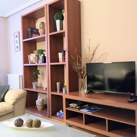 Apartamento en OVIEDO,WIFI Exterior foto