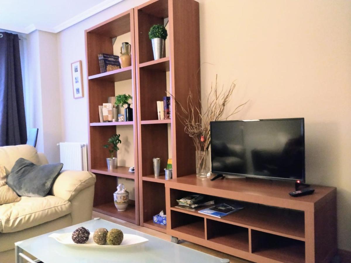Apartamento en OVIEDO,WIFI Exterior foto