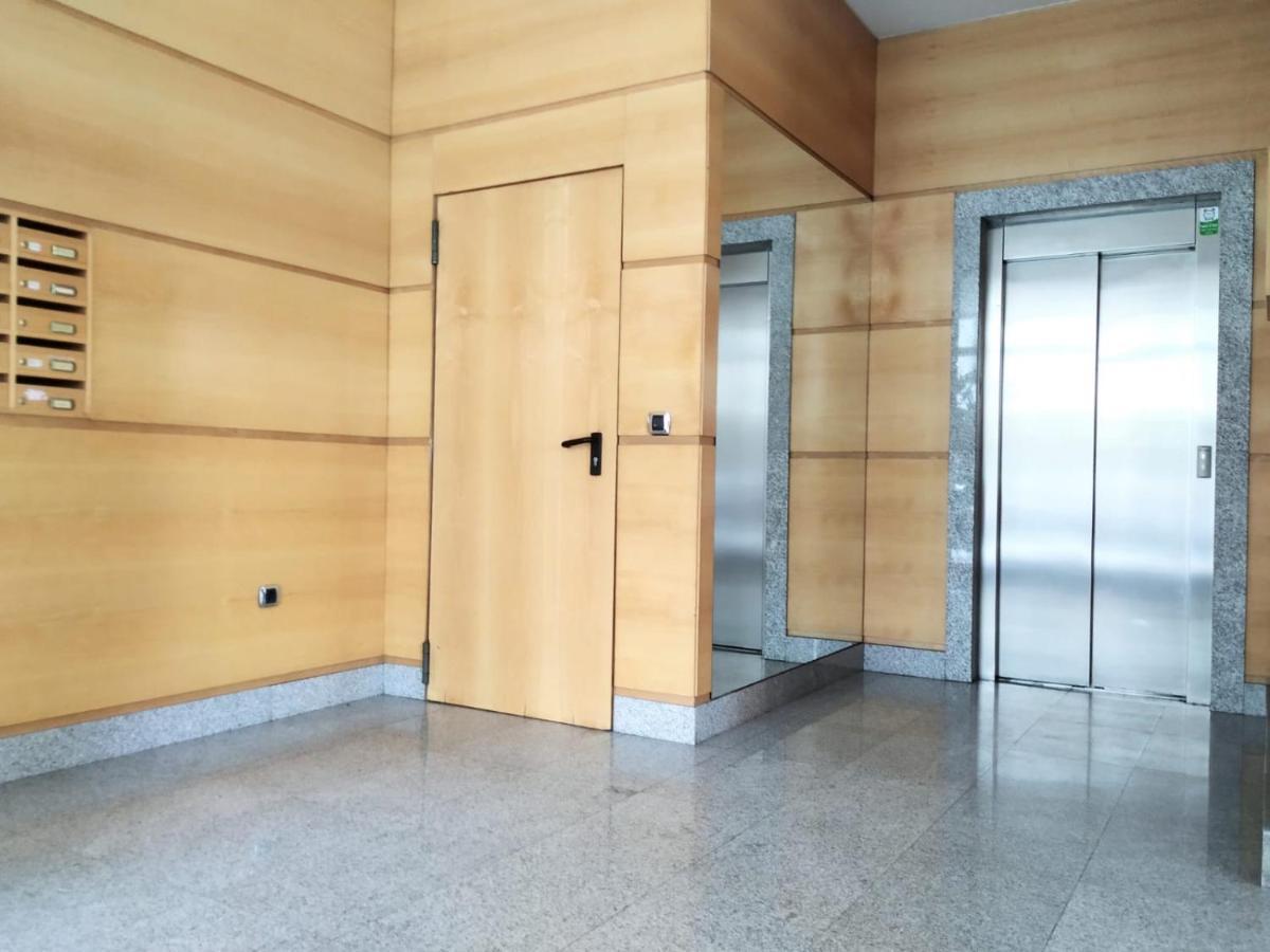 Apartamento en OVIEDO,WIFI Exterior foto