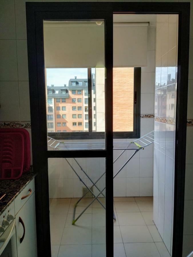 Apartamento en OVIEDO,WIFI Exterior foto